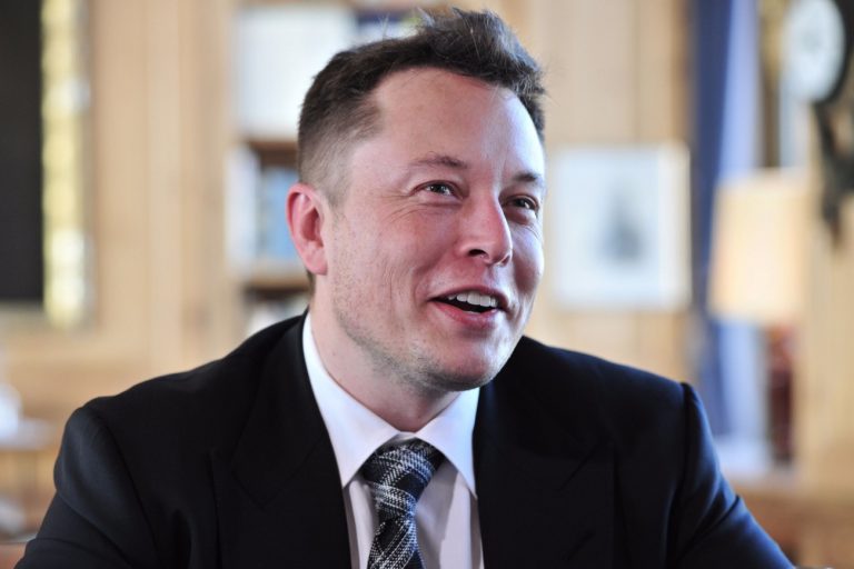 Προκάλεσαν τον Elon Musk και διέγραψε τη σελίδα της SpaceX από το Facebook