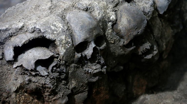 Ανακαλύφθηκε στο Μεξικό ο θρυλικός “πύργος των κρανίων”