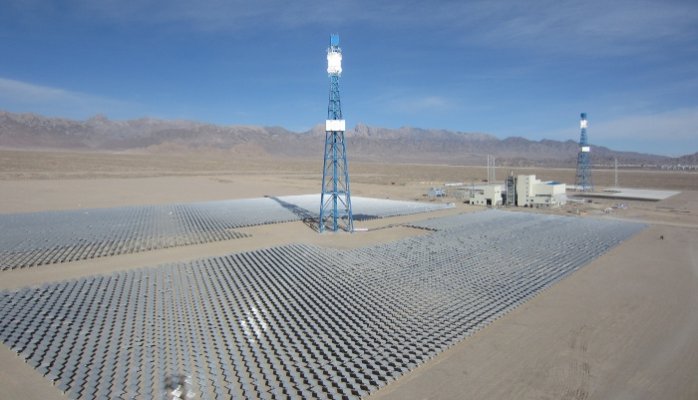 Κίνα: Ξεκίνησε η δοκιμαστική λειτουργία του πρώτου ηλιακού θερμοηλεκτρικού σταθμού