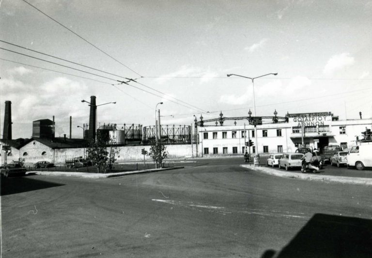 160 χρόνια ένα εργοστάσιο «ρίχνει» φως στην Αθήνα