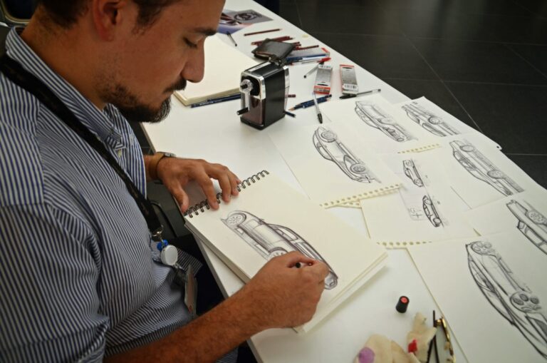 Ο Έλληνας που σχεδιάζει το μέλλον της Alfa Romeo