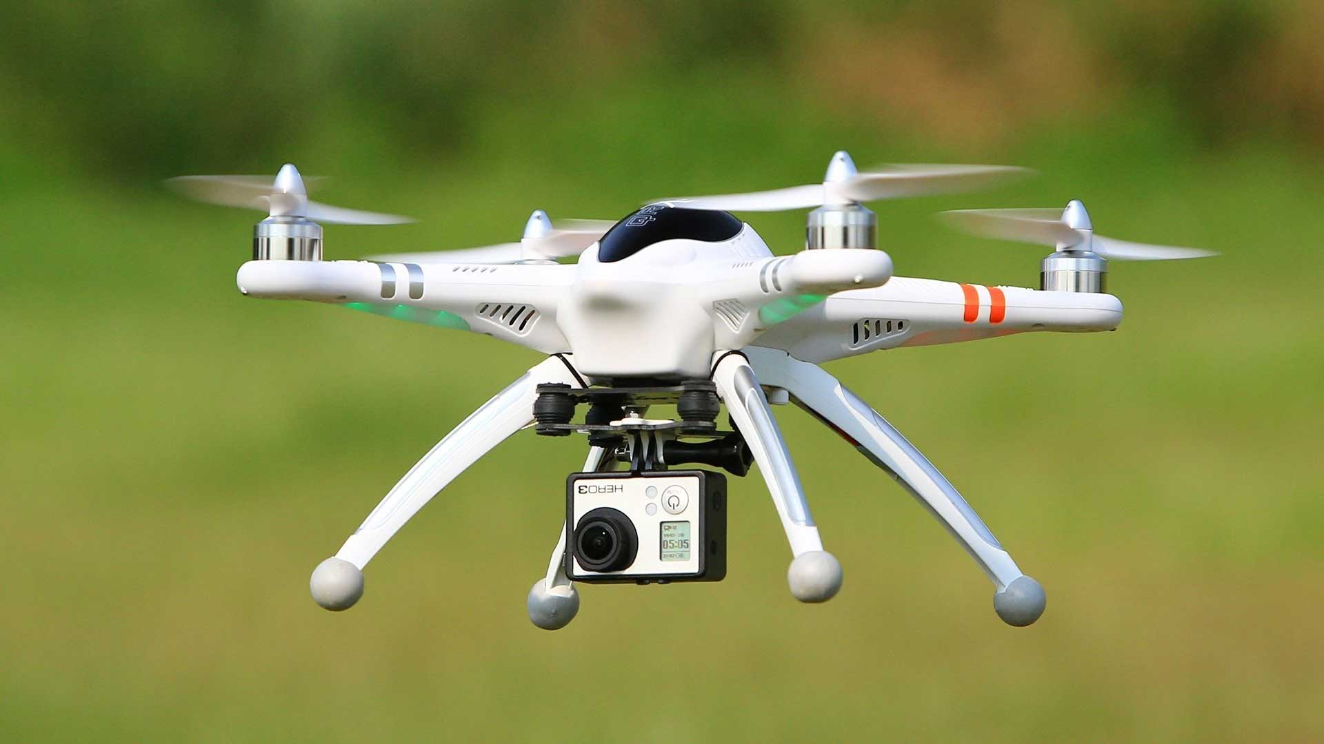 Ελέγχους με drones θα κάνει η Ernst & Young