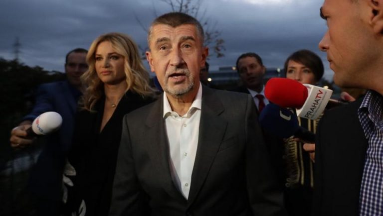 Αντρέι Μπάμπις: O Τσέχος μεγιστάνας που αρνείται ότι είναι ο Μπερλουσκόνι