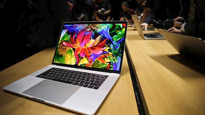 Έλληνας επιστήμονας φτιάχνει υπολογιστή από «μαγική σκόνη»