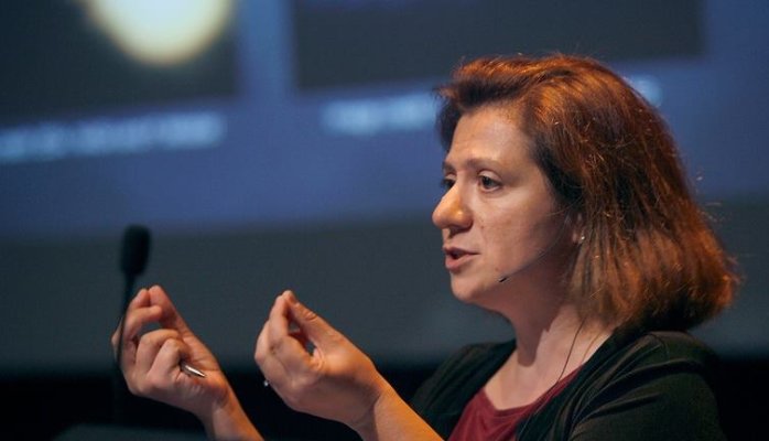 Η Ελληνίδα αστροφυσικός που είδε τα αρχέγονα αστέρια να συγκρούονται