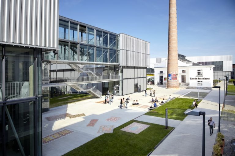 ECI: Δύο μεταπτυχιακά – δημοσιογραφίας και εταιρικής επικοινωνίας – δέχονται νέες υποψηφιότητες