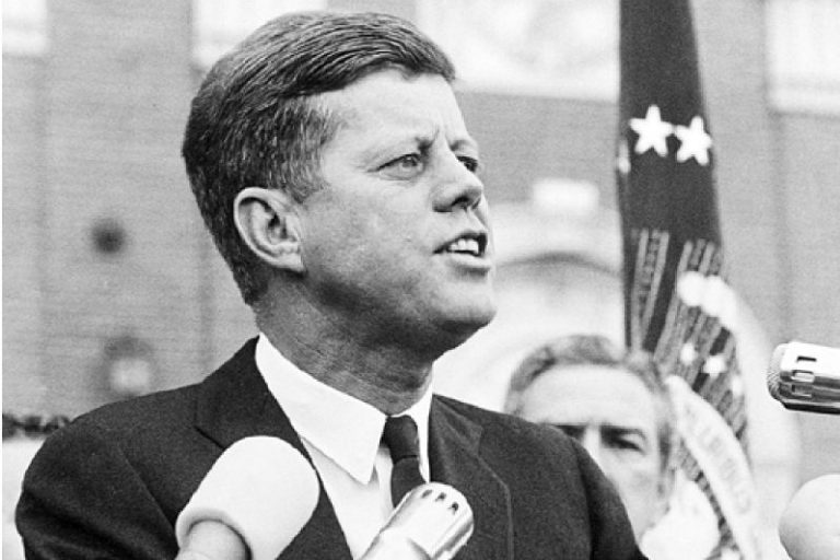 Τι θα γινόταν αν δεν είχε πεθάνει ο Κένεντι