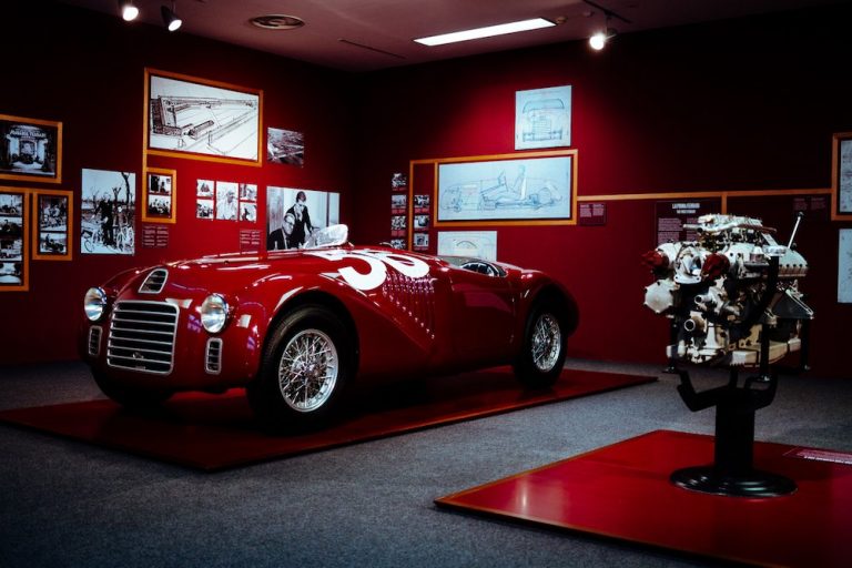 Εβδομήντα χρόνια πάθους για τη Ferrari