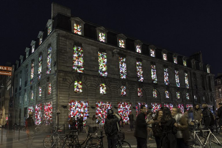 Το πλαστικό, μαζί με το οποίο ζούμε