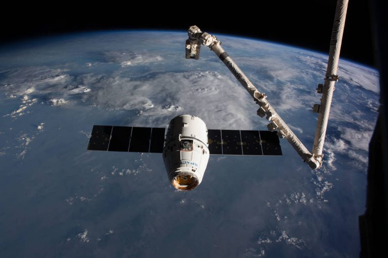 Το Dragon της SpaceX ξανά στον ISS