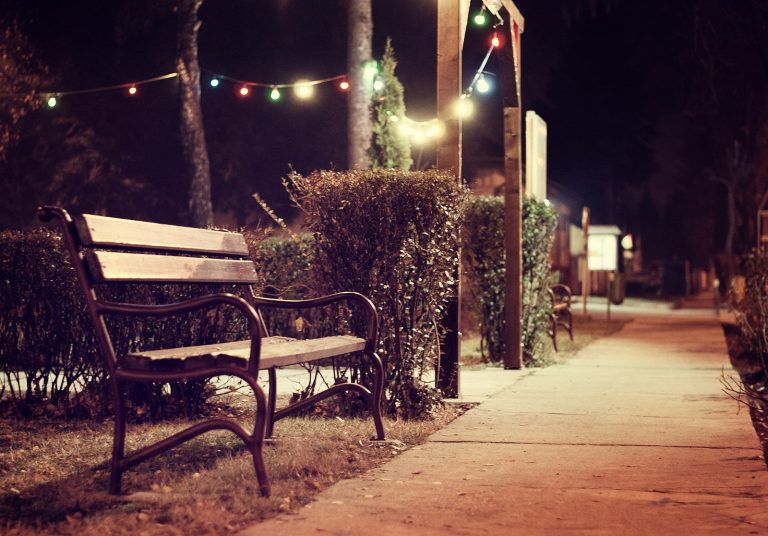 Η χριστουγεννιάτικη κατάθλιψη και πώς αντιμετωπίζεται