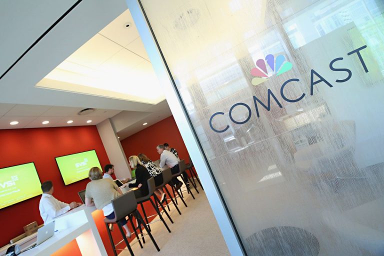 Η Comcast εξαγόρασε τη βρετανική Sky με 30 δισεκατομμύρια λίρες