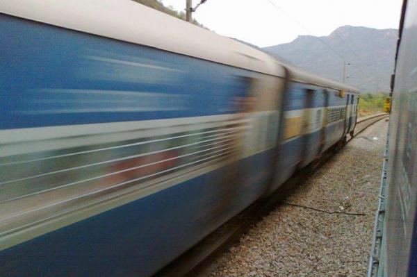 Τρένο παρέσυρε γυναίκα που έβγαζε σέλφι