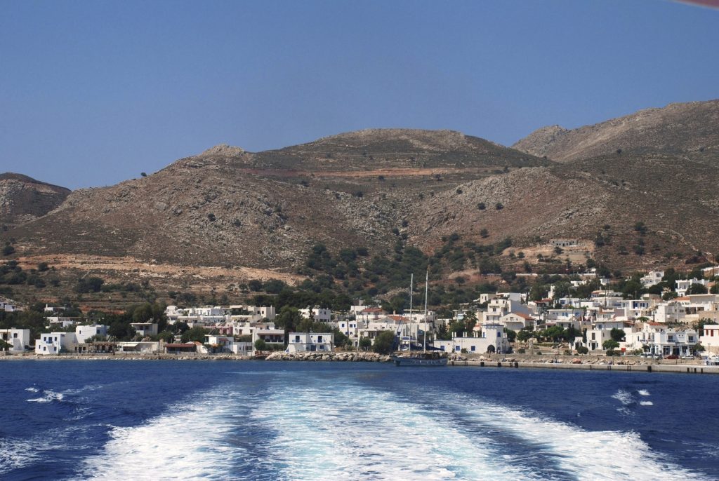 Ηλιακός σταθμός φόρτισης ηλεκτροκίνητων οχημάτων στην Τήλο