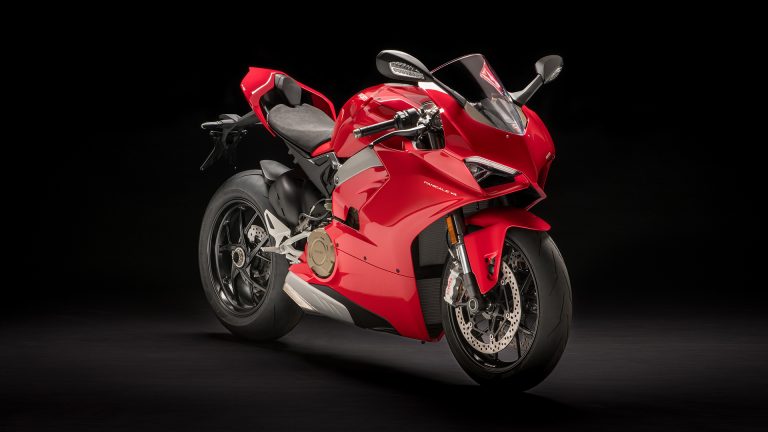 Έρχεται και παρουσιάζεται η νέα Ducati Panigale V4