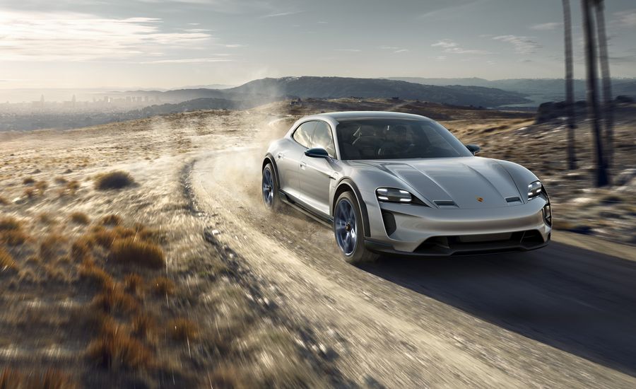 Porsche Mission E Cross Turismo: 400 χιλιόμετρα με 15 λεπτά φόρτιση (vid)
