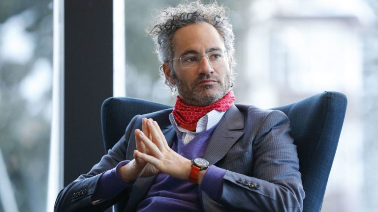 Palantir: Το «σκιώδες χέρι» πάνω από την Cambridge Analytica (vid)