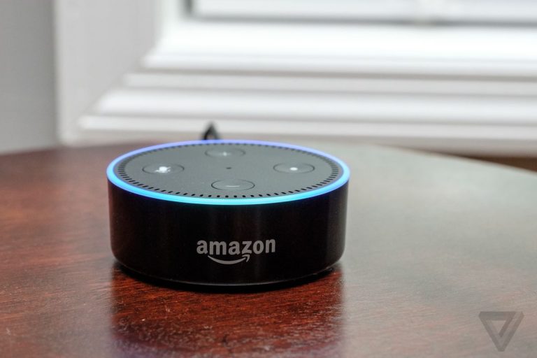 Ο ψηφιακός βοηθός που ξεπέρασε Siri και Alexa