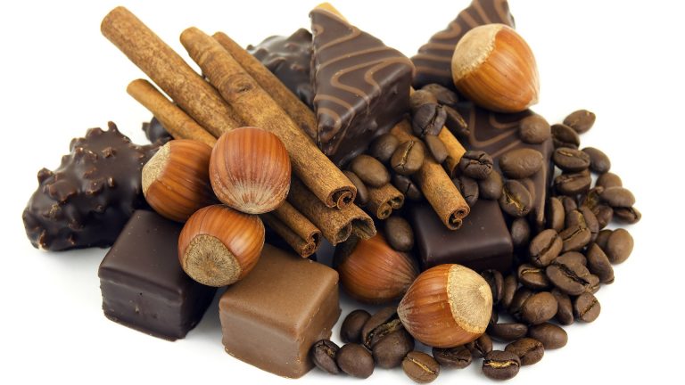 Στιγμιαίος καφές από σκόνη καρυδιού