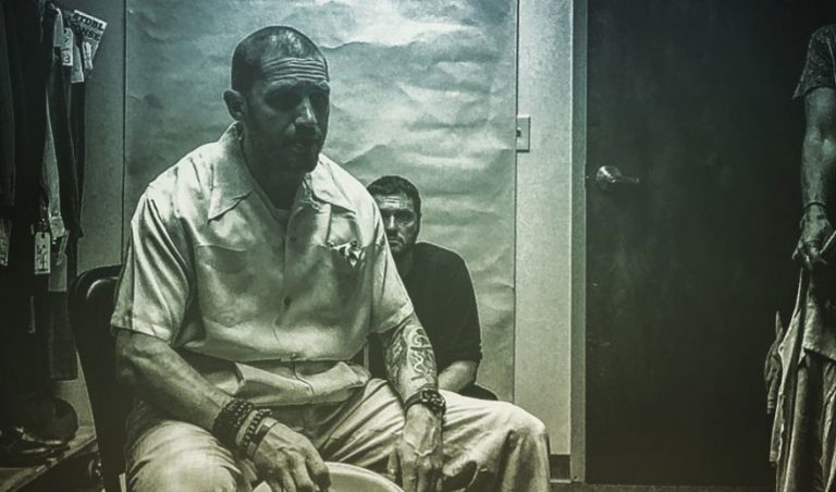 Η μεταμόρφωση του Τομ Χάρντι σε Αλ Καπόνε