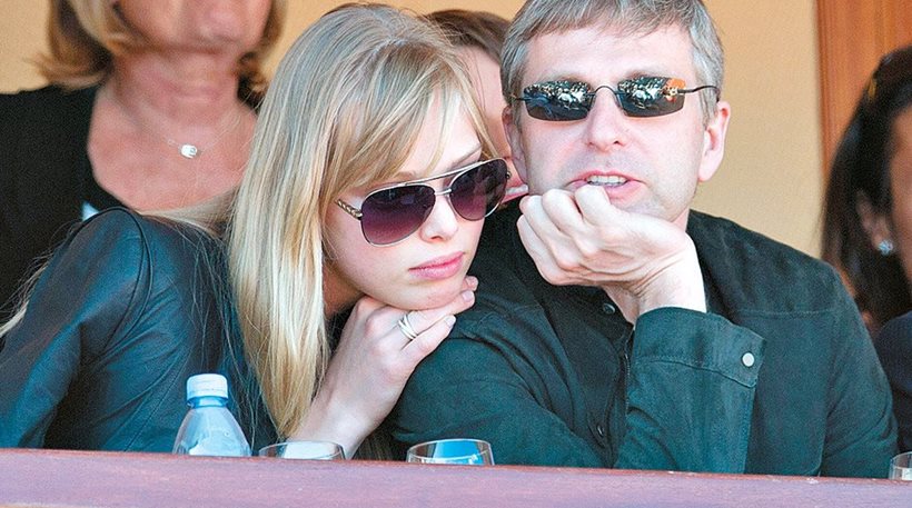 Handelsblatt: Ο Ριμπολόβλεφ μετατρέπει τον Σκορπιό σε ιδιωτικό παράδεισο για πλούσιους