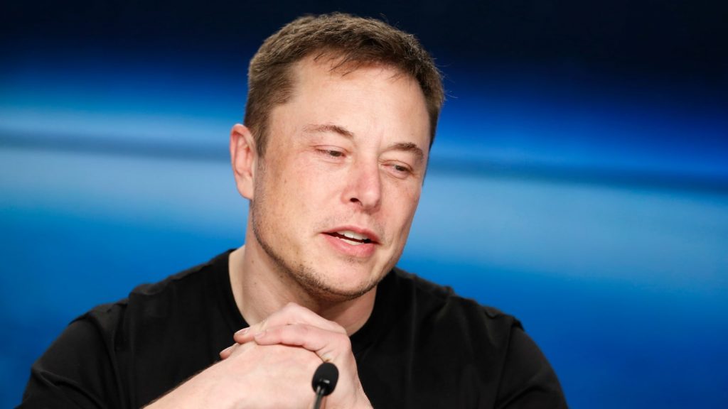 Έλον Μασκ: Ενδιαφέρεται για την εξαγορά της Silicon Valley Bank μετά την κατάρρευσή της