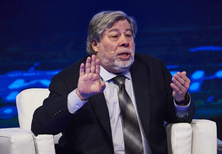 Στιβ Βόζνιακ: Το επόμενο Facebook μπορεί να γίνει στην Ελλάδα