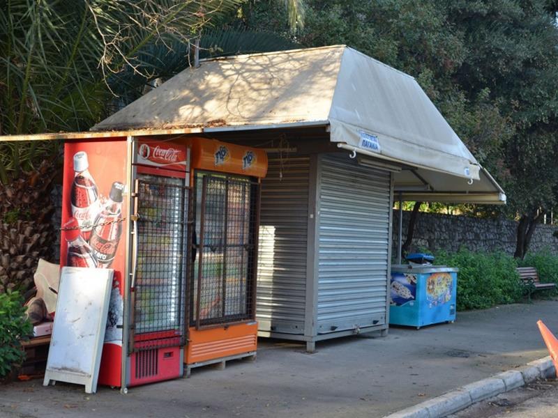 Εξαφανίζονται 323 περίπτερα από την Αθήνα