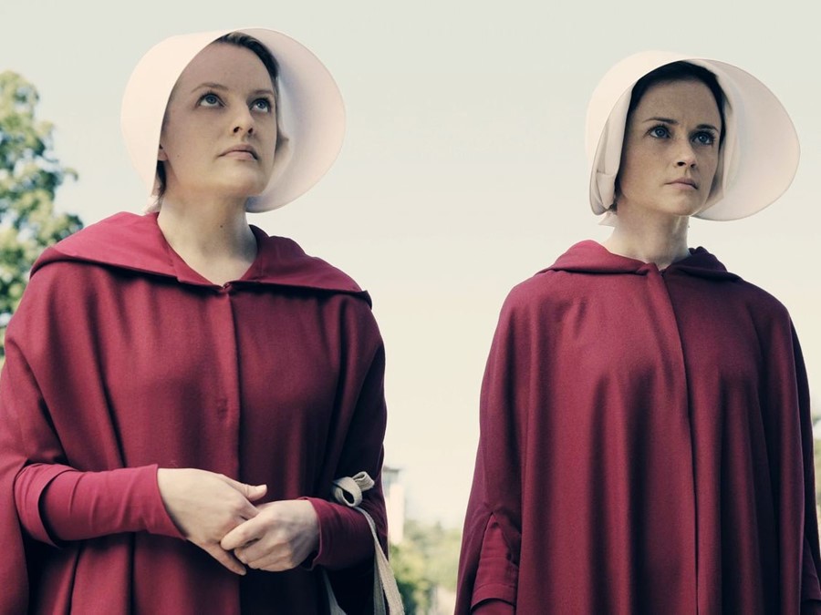 Επιστρέφει το δυστοπικό «The Handmaid’s Tale» (vid)