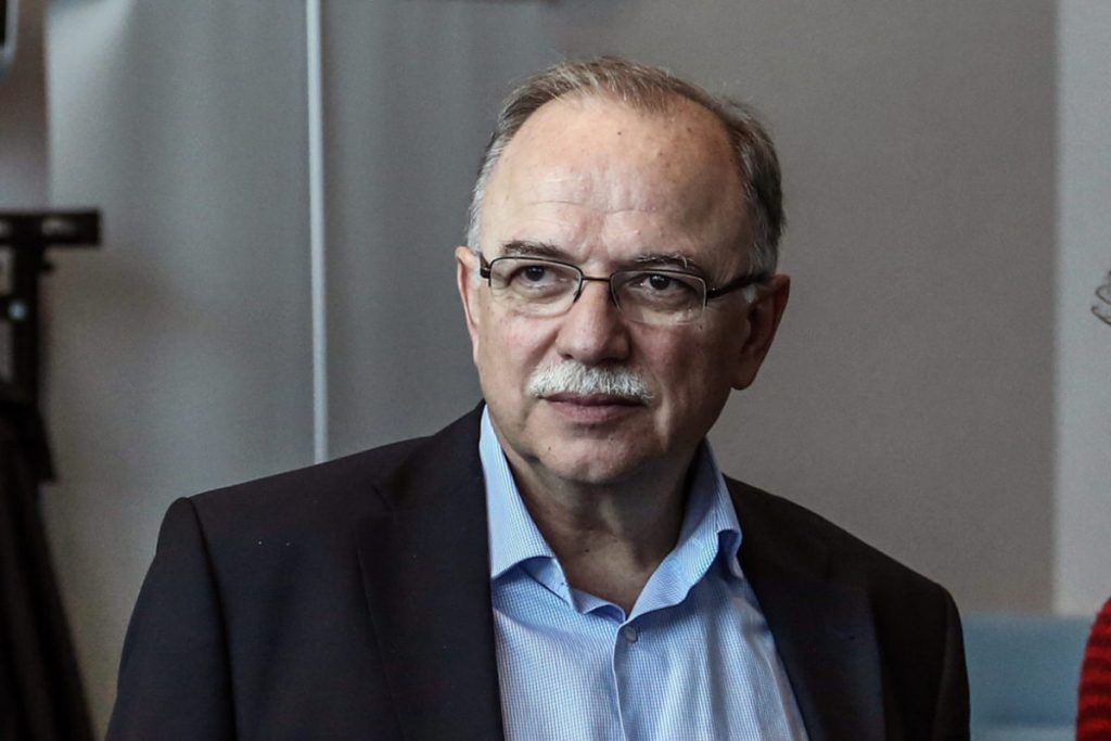 Παπαδημούλης: Ακραίος σκοταδισμός ο αφορισμός του Χόκινγκ