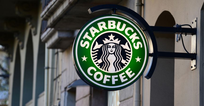 H Alibaba θα παραδίδει τον καφέ της Starbucks