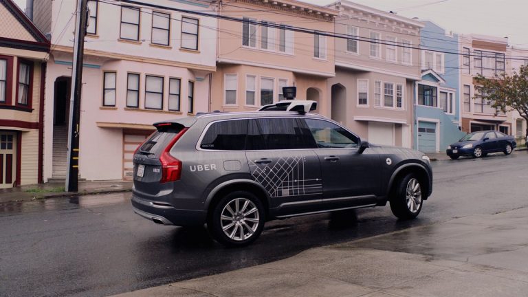 Τα αίτια του δυστυχήματος της Uber ερευνά το FBI