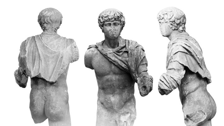 «Ο Νέος της Μαντίνειας» στο Αθέατο Μουσείο του Εθνικού Αρχαιολογικού Μουσείου