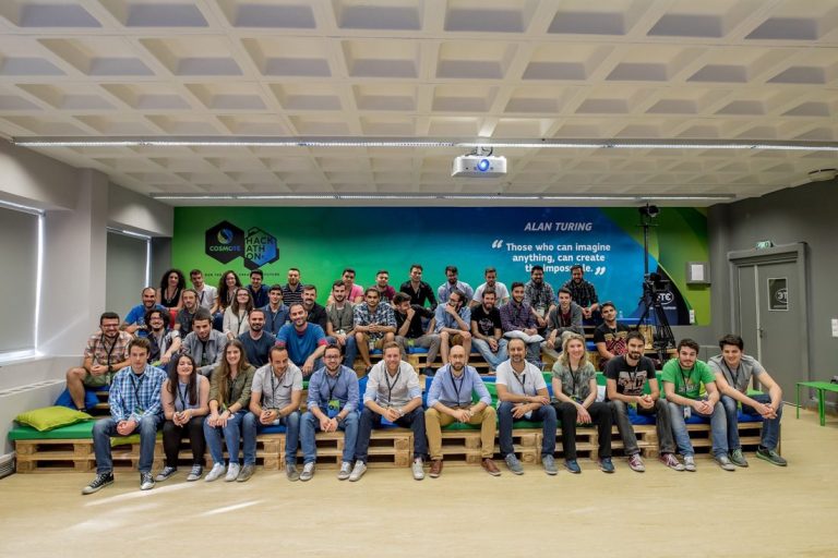 Oι 12 ομάδες που πέρασαν στον τελικό του COSMOTE HACKATHON