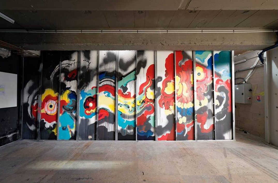 Χωρίς ρούχα στο Μουσείο (pics+vid)