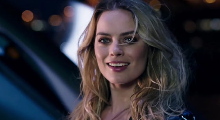Η Margot Robbie πρέσβειρα των ηλεκτροκίνητων της Nissan