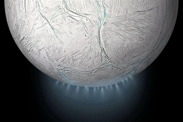 Οργανικά μόρια στον Εγκέλαδο βρήκε το Cassini