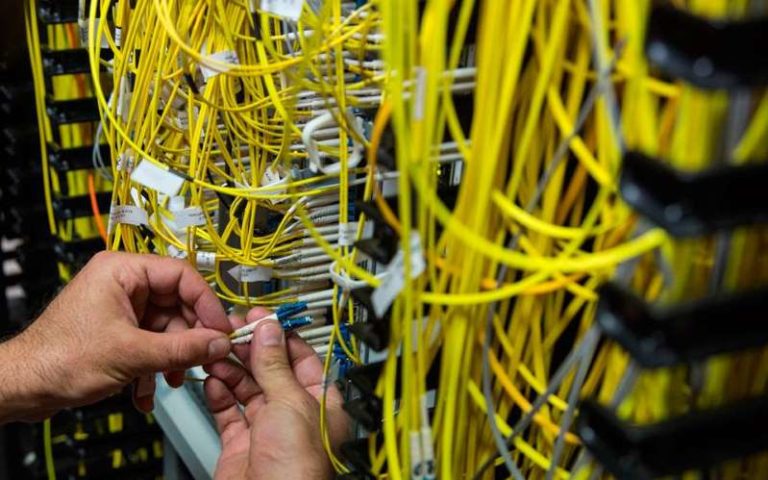 Μία ευρυζωνική σύνδεση σταθερής αντιστοιχεί σε κάθε νοικοκυριό