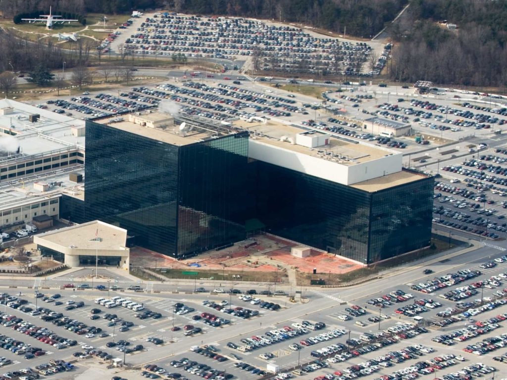 Το FBI παρακολουθούσε ακόμη & Αμερικανούς πολιτικούς – Τι έρχεται μετά την 20η Απριλίου;