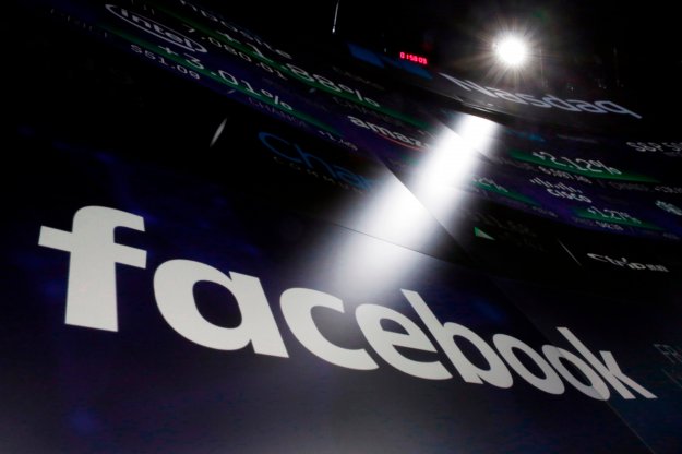 Ιστορικό sell-off για τη μετοχή της Facebook που έχασε $120 δισ. σε μια μέρα