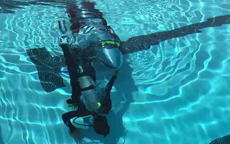 O Elon Musk έφτιαξε μίνι-υποβρύχιο για τη διάσωση στην Ταϊλάνδη