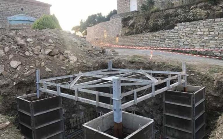 Στη δικαιοσύνη το χωριό Χελιδόνα για κεραία 35 μέτρων μέσα στον οικισμό