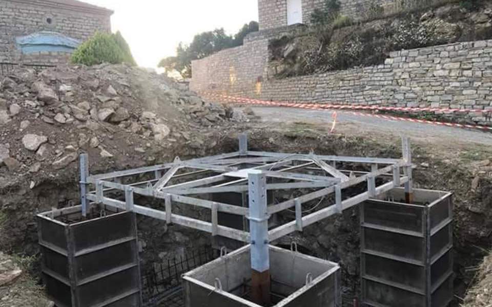 Στη δικαιοσύνη το χωριό Χελιδόνα για κεραία 35 μέτρων μέσα στον οικισμό