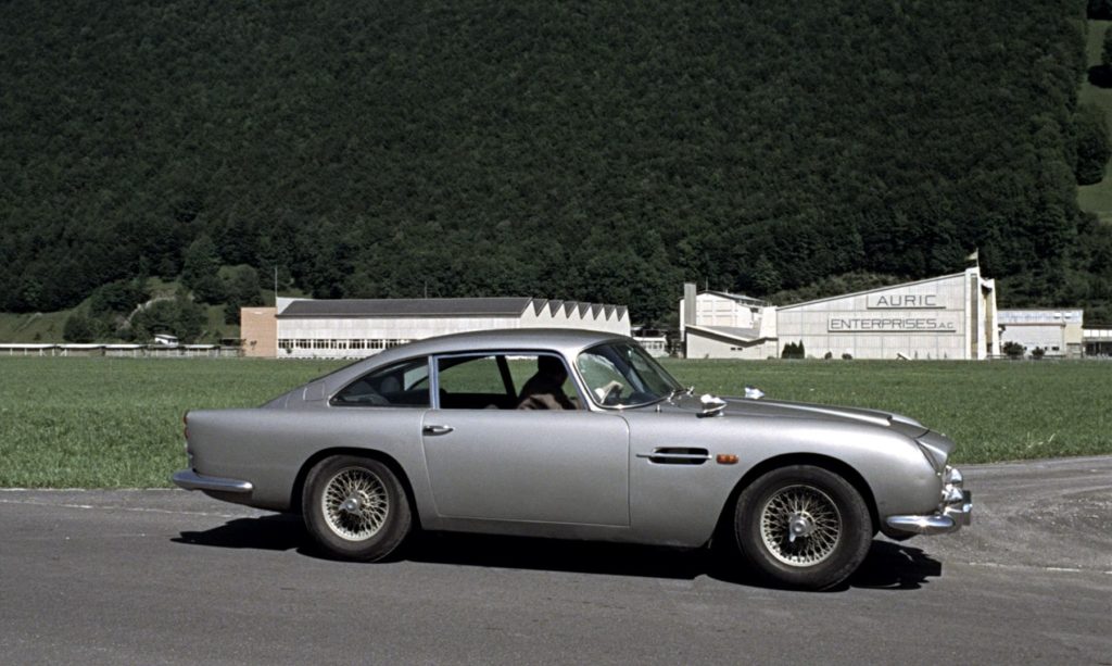 Σε δημοπρασία 25 Aston Martin του «Χρυσοδάκτυλου» Τζέιμς Μποντ