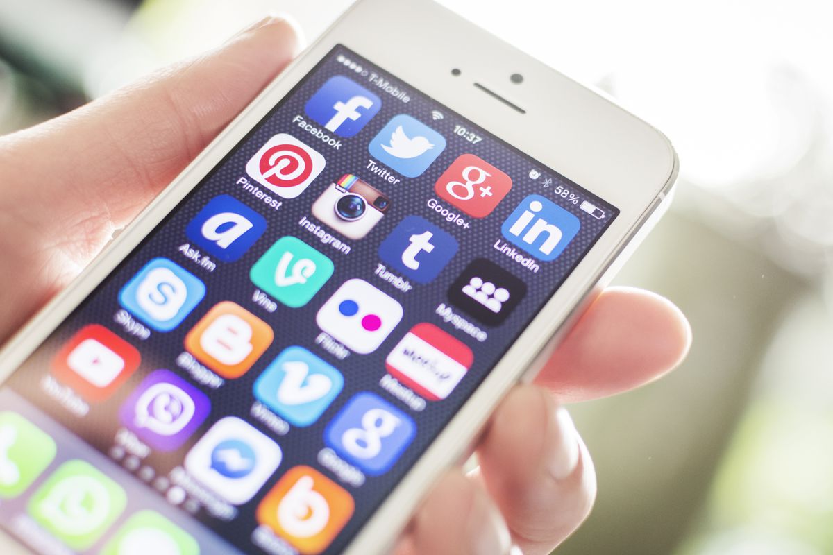 Η τεχνολογία δεν ευθύνεται για τα προβλήματα ψυχικής υγείας των νέων