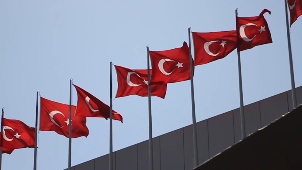 Les Echos: Η Τουρκία κινδυνεύει από «ασφυξία»