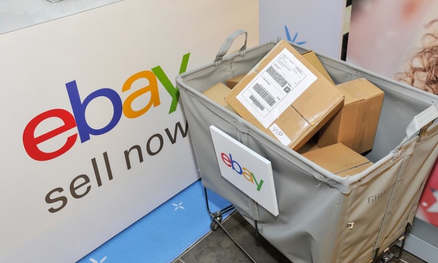 Πουλάει τη γυναίκα του στο eBay