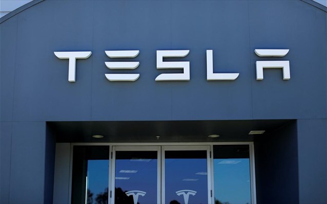 Tesla: Ξεπέρασε τους στόχους παραγωγής το τρίτο τρίμηνο