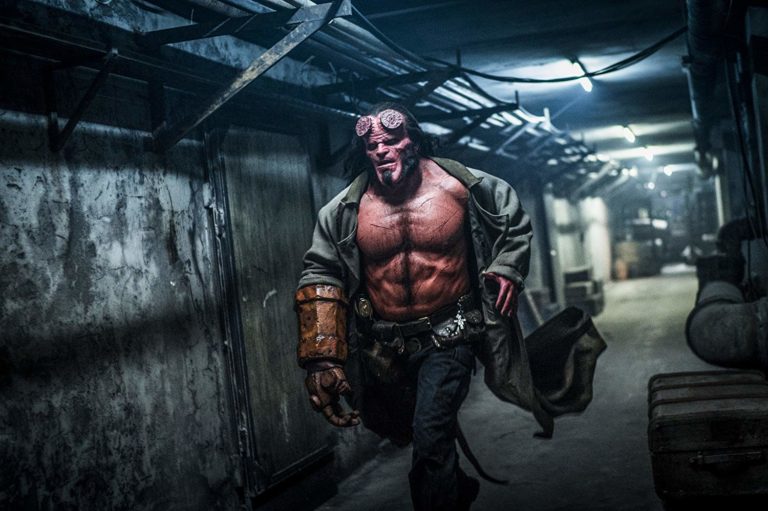 Τρέιλερ: Το Hellboy αποκαλύπτεται