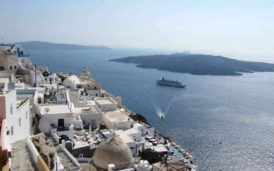 Σαντορίνη: Επιστήμονες «φωτογράφισαν» για πρώτη φορά το θάλαμο του ηφαιστείου